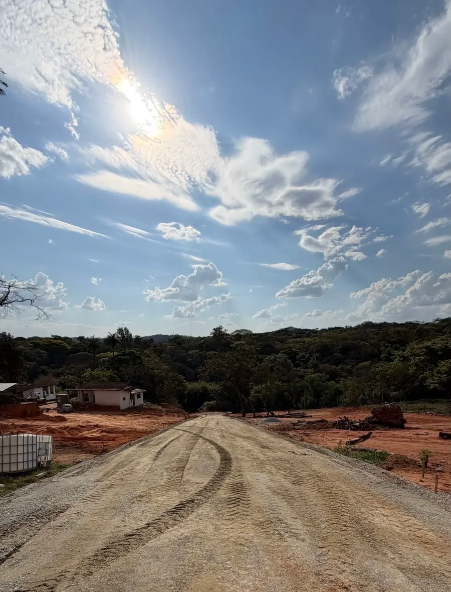 Base da via compactada